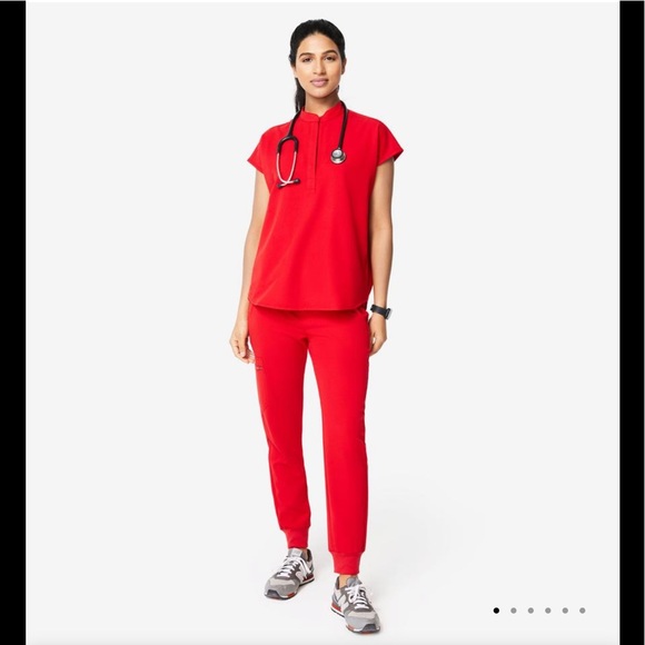 NWT FIGS Zamora Joggers Scrub Pants in Winning Red - Picture 5 of 10